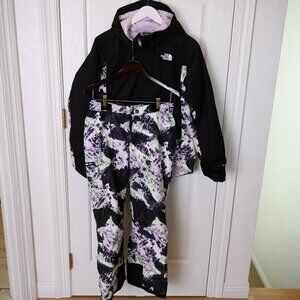 The North Face Ski/Snow Jacket & Pants Set Girls XXL